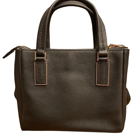 Kate Spade cross over bag. - Picture 2 of 12